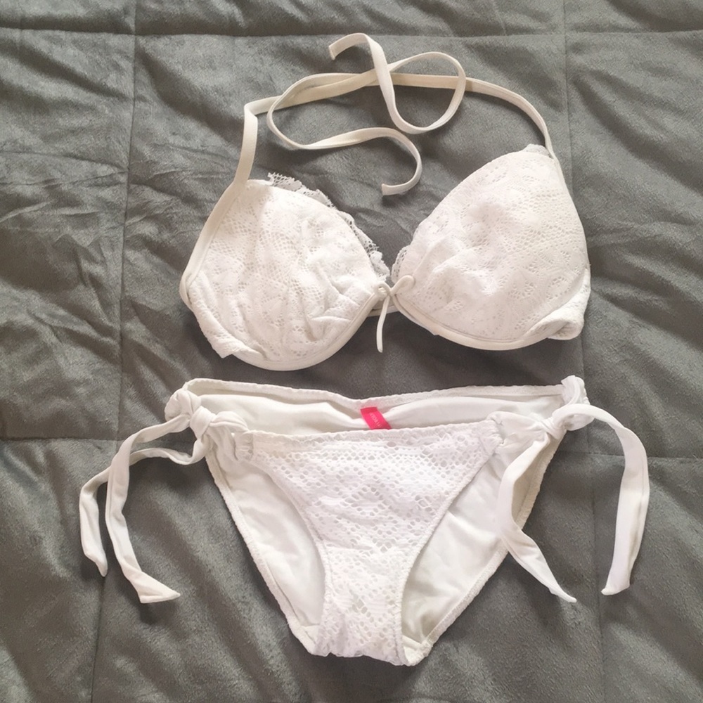 VS bikini 32DD